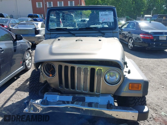 2005 Jeep Wrangler X with VIN 1J4FA39S15P305528, listed as a IAAI auction lot 42288177 with 189,767 mi miles and . Bid and sale history available at DreamBid. Image 12.