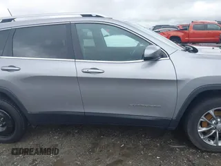 2019 Jeep Cherokee Latitude Plus with VIN 1C4PJMLX7KD104542, listed as a IAAI auction lot 41972055 with 105,129 mi miles. Bid and sale history available at carsss.com. Image 14.