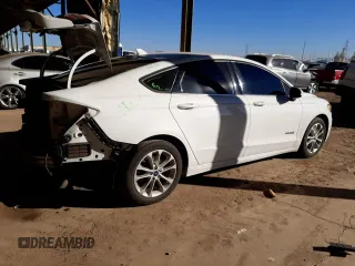 2019 Ford Fusion Hybrid SE with VIN 3FA6P0LU3KR119755, listed as a Copart auction lot 40221613 with 40,799 mi miles. Bid and sale history available at carsss.com. Image 3.