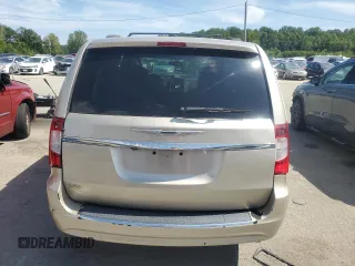 2015 Chrysler Town & Country Touring with VIN 2C4RC1BG6FR594591, listed as a Copart auction lot 67585604 with 125,875 mi miles and Salvage Title. Bid and sale history available at DreamBid. Image 6.