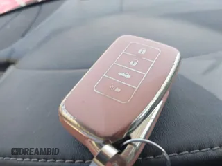 2016 Lexus IS 200t z VIN JTHBA1D25G5026127, wystawiony jako IAAI lot #40008904 z przebiegiem Nie podano mil oraz . Historia ofert i sprzedaży dostępna na DreamBid. Obrazek 11.