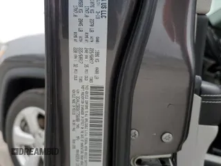2019 Jeep Compass Latitude z VIN 3C4NJCBB3KT756088, wystawiony jako Copart lot #48747535 z przebiegiem 63 572 mil mil oraz Szkoda całkowita • Salvage title. Historia ofert i sprzedaży dostępna na DreamBid. Obrazek 13.