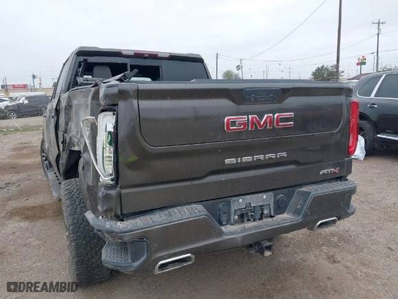 2019 GMC Sierra 1500 AT4 with VIN 1GTP9EED4KZ142184, listed as a IAAI auction lot 41567492 with 126,880 mi miles. Bid and sale history available at carsss.com. Image 3.