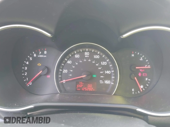 2014 Kia Sorento LX z VIN 5XYKT4A66EG425363, wystawiony jako IAAI lot #42498760 z przebiegiem 125 282 mil mil oraz . Historia ofert i sprzedaży dostępna na DreamBid. Obrazek 7.