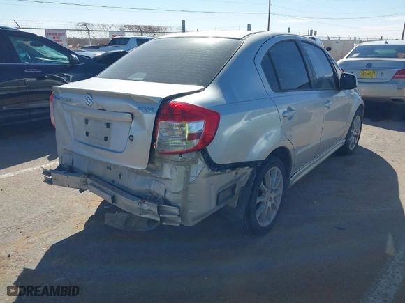2008 Suzuki SX4 Convenience Pkg with VIN JS2YC415785101021, listed as a IAAI auction lot 41623887 with 164,155 mi miles. Bid and sale history available at carsss.com. Image 4.