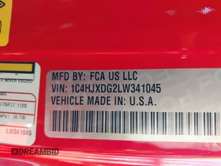 2020 Jeep Wrangler Unlimited Sport S с VIN 1C4HJXDG2LW341045, выставлен на аукционе IAAI как лот 41208571 с пробегом 121 244 миль миль и . История ставок и продаж доступна на DreamBid. Изображение 9.