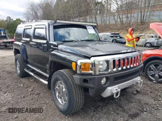 2008 Hummer H3 SUV Luxury with VIN 5GTEN43E188186689, listed as a IAAI auction lot 42053919 with 119,956 mi miles. Bid and sale history available at carsss.com. Image 1.