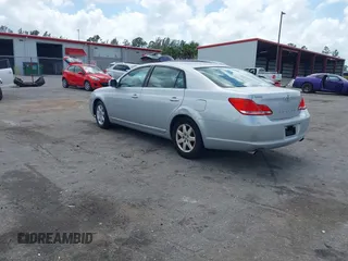 2007 Toyota Avalon XL with VIN 4T1BK36B77U185482, listed as a IAAI auction lot 41963997 with 196,013 mi miles and . Bid and sale history available at carsss.com. Image 3.