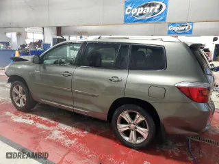 2010 Toyota Highlander Sport with VIN JTEEK3EH6A2152026, listed as a Copart auction lot 85081364 with 112,510 mi miles and Salvage Title. Bid and sale history available at carsss.com. Image 2.
