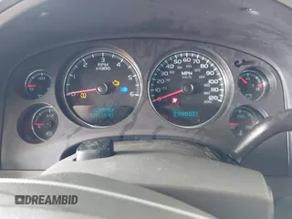 2007 Chevrolet Suburban LT с VIN 3GNFC16047G158109, выставлен на аукционе IAAI как лот 42607596 с пробегом 399 118 миль миль и . История ставок и продаж доступна на DreamBid. Изображение 7.