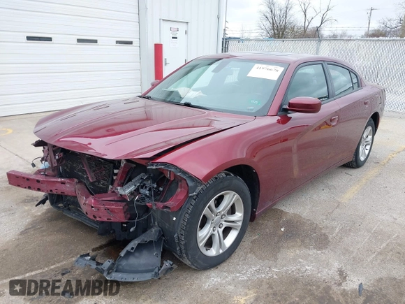2020 Dodge Charger SXT z VIN 2C3CDXBG8LH140631, wystawiony jako IAAI lot #41976678 z przebiegiem 116 441 mil mil oraz . Historia ofert i sprzedaży dostępna na DreamBid. Obrazek 18.