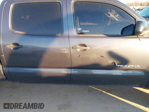 2015 Toyota Tacoma with VIN 3TMMU4FN5FM077680, listed as a IAAI auction lot 41008355 with 221,940 mi miles. Bid and sale history available at carsss.com. Image 13.