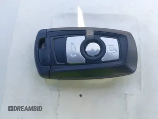 2014 BMW 3 Series 328i xDrive с VIN WBA3B5C5XEP652003, выставлен на аукционе IAAI как лот 42599798 с пробегом 117 649 миль миль и . История ставок и продаж доступна на DreamBid. Изображение 11.