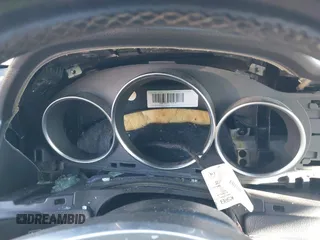 2013 Mercedes-Benz C-Class C 300 Sport with VIN WDDGF8AB3DR271993, listed as a IAAI auction lot 40632961 with 1 mi miles. Bid and sale history available at carsss.com. Image 7.