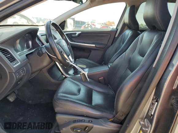 2016 Volvo XC60 T5 Drive-E Premier with VIN YV440MDKXG2844529, listed as a Copart auction lot 52435225 with 119,207 mi miles and Clean Title. Bid and sale history available at carsss.com. Image 7.