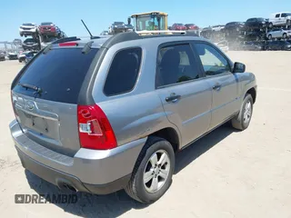 2010 Kia Sportage LX with VIN KNDKG3A47A7722839, listed as a IAAI auction lot 42017569 with 187,100 mi miles and . Bid and sale history available at carsss.com. Image 4.