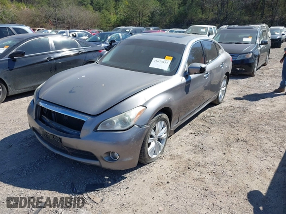 2011 Infiniti M with VIN JN1BY1AR4BM373559, listed as a IAAI auction lot 41677853 with 152,111 mi miles and . Bid and sale history available at carsss.com. Image 2.