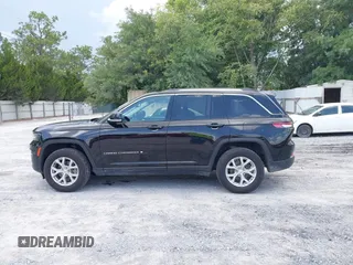 2023 Jeep Grand Cherokee Limited с VIN 1C4RJHBG8PC525457, выставлен на аукционе IAAI как лот 42462780 с пробегом 59 490 миль миль и . История ставок и продаж доступна на DreamBid. Изображение 14.