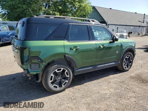 2024 Ford Bronco Sport Outer Banks with VIN 3FMCR9C69RRE22039, listed as a Copart auction lot 61914825 with 32,942 mi miles and Clean title. Bid and sale history available at DreamBid. Image 3.
