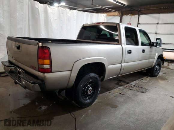 2002 GMC Sierra 1500HD SLE z VIN 1GTGK13U22F240809, wystawiony jako Copart lot #78621474 z przebiegiem 201 346 mil mil oraz Szkody całkowita. Historia ofert i sprzedaży dostępna na DreamBid. Obrazek 3.