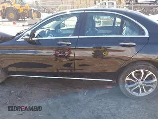 2015 Mercedes-Benz C 300 Luxury with VIN 55SWF4KB7FU002464, listed as a IAAI auction lot 41832373 with 88,000 mi miles and . Bid and sale history available at DreamBid. Image 14.