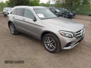 2019 Mercedes-Benz GLC 300 с VIN WDC0G4KB0KV145203, выставлен на аукционе IAAI как лот 42402541 с пробегом 24 722 миль миль и . История ставок и продаж доступна на DreamBid. Изображение 1.