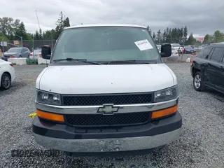 2007 Chevrolet Express Passenger z VIN 1GAHG39U671193189, wystawiony jako IAAI lot #42245925 z przebiegiem 234 555 mil mil oraz . Historia ofert i sprzedaży dostępna na DreamBid. Obrazek 12.
