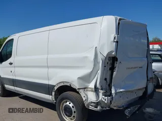 2021 Ford Transit Cargo z VIN 1FTBR1Y89MKA66720, wystawiony jako IAAI lot #42064777 z przebiegiem 112 171 mil mil oraz . Historia ofert i sprzedaży dostępna na DreamBid. Obrazek 6.