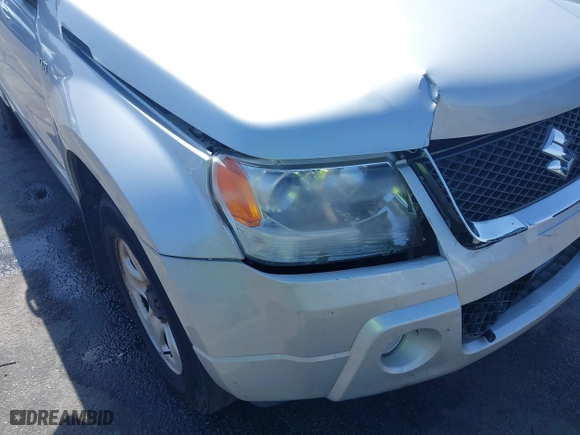 2007 Suzuki Grand Vitara with VIN JS3TE941774203347, listed as a IAAI auction lot 41717520 with 175,743 mi miles. Bid and sale history available at carsss.com. Image 6.