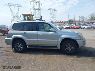 2003 Lexus GX 470 with VIN JTJBT20X930023643, listed as a IAAI auction lot 41920858 with 218,926 mi miles. Bid and sale history available at carsss.com. Image 14.