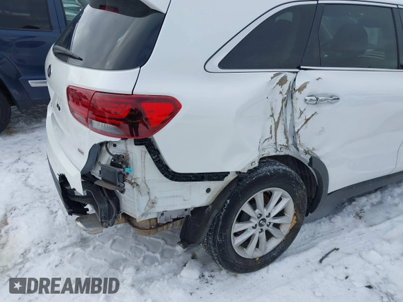 2019 Kia Sorento LX with VIN 5XYPGDA39KG452763, listed as a IAAI auction lot 41585609 with 71,503 mi miles. Bid and sale history available at carsss.com. Image 6.