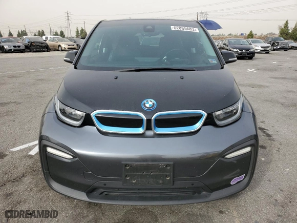 2018 BMW i3 with VIN WBY7Z2C55JVE64933, listed as a Copart auction lot 62085683 with 47,998 mi miles. Bid and sale history available at carsss.com. Image 5.