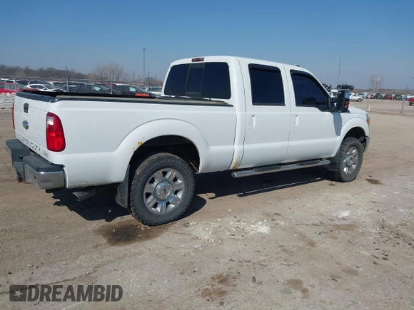 2014 Ford Super Duty F-250 SRW XL with VIN 1FT7W2B69EEA77339, listed as a IAAI auction lot 41792126 with 236,204 mi miles. Bid and sale history available at carsss.com. Image 4.