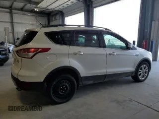 2015 Ford Escape SE with VIN 1FMCU9GX3FUB83917, listed as a Copart auction lot 52743405 with 130,783 mi miles and Clean Title. Bid and sale history available at carsss.com. Image 3.