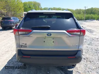2022 Toyota RAV4 Hybrid XLE z VIN 2T3RWRFV9NW130410, wystawiony jako IAAI lot #42228113 z przebiegiem 32 672 mil mil oraz . Historia ofert i sprzedaży dostępna na DreamBid. Obrazek 16.