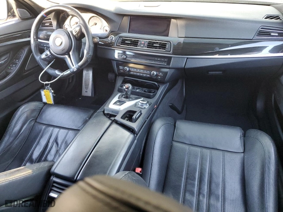 2013 BMW M5 with VIN WBSFV9C57DC773942, listed as a Copart auction lot 88125405 with 145,204 mi miles and Salvage Title. Bid and sale history available at carsss.com. Image 8.