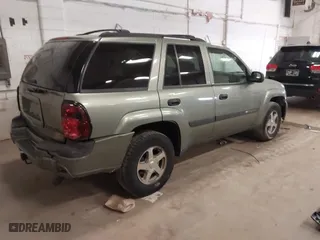 2004 Chevrolet TrailBlazer LS with VIN 1GNDT13S542393068, listed as a IAAI auction lot 42073895 with 177,163 mi miles. Bid and sale history available at carsss.com. Image 4.