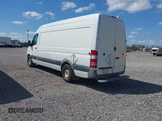 2011 Mercedes-Benz Sprinter Cargo with VIN WD3PE8CBXB5592597, listed as a IAAI auction lot 41963313 with 490,059 mi miles. Bid and sale history available at carsss.com. Image 3.