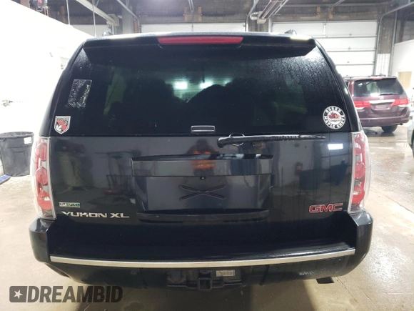2011 GMC Yukon XL Denali with VIN 1GKS2MEF2BR378315, listed as a Copart auction lot 51529825 with 204,750 mi miles and Clean Title. Bid and sale history available at carsss.com. Image 6.