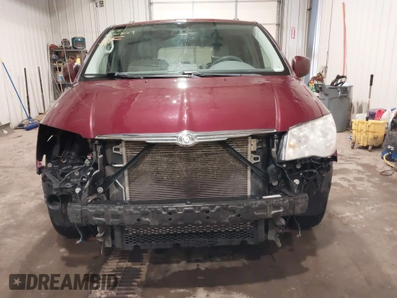 2009 Chrysler Town & Country Touring with VIN 2A8HR54129R622684, listed as a IAAI auction lot 41708019 with 129,862 mi miles and . Bid and sale history available at DreamBid. Image 6.