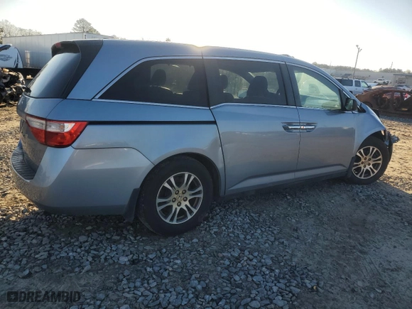 2013 Honda Odyssey EX-L with VIN 5FNRL5H62DB040656, listed as a Copart auction lot 44056935 with 227,510 mi miles and Salvage Title. Bid and sale history available at carsss.com. Image 3.