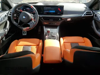 2025 BMW M4 Competition xDrive z VIN WBS33HK02SCU00054, wystawiony jako Copart lot #47260555 z przebiegiem 3 709 mil mil oraz Szkoda całkowita • Salvage title. Historia ofert i sprzedaży dostępna na DreamBid. Obrazek 8.