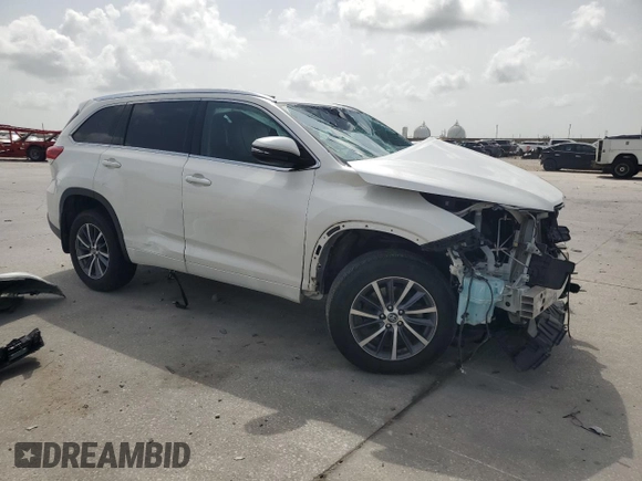 2018 Toyota Highlander SE with VIN 5TDKZRFH6JS531704, listed as a Copart auction lot 62944725 with Not provided miles and Salvage title. Bid and sale history available at DreamBid. Image 4.