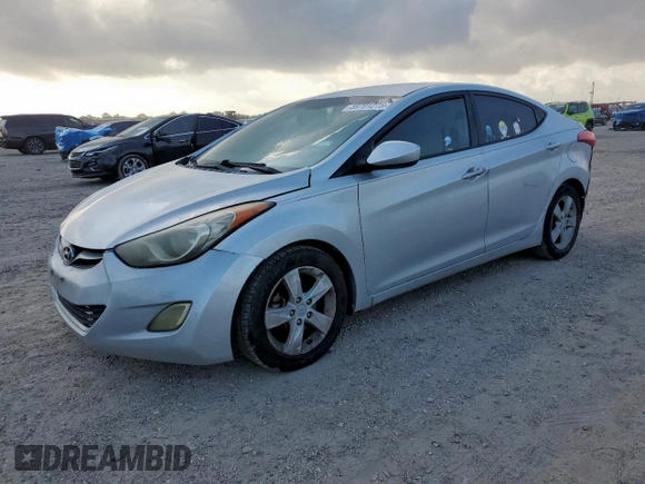 2013 Hyundai Elantra GLS z VIN KMHDH4AE2DU754975, wystawiony jako Copart lot #59701275 z przebiegiem 180 451 mil mil oraz Szkoda całkowita • Salvage title. Historia ofert i sprzedaży dostępna na DreamBid. Obrazek 1.