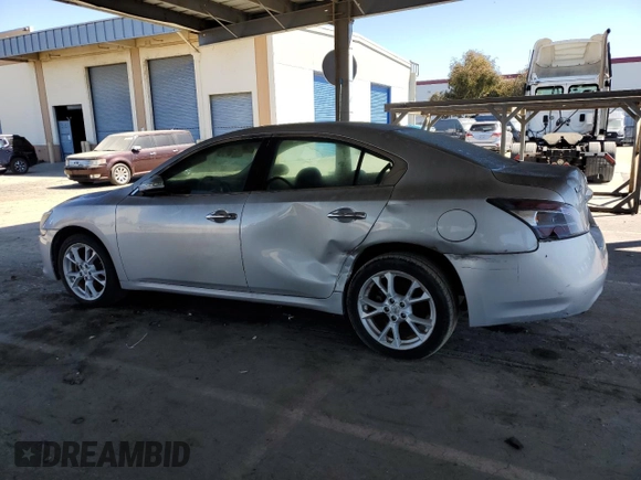 2013 Nissan Maxima SV z VIN 1N4AA5AP0DC828165, wystawiony jako Copart lot #50273595 z przebiegiem 75 755 mil mil oraz Tytuł czysty. Historia ofert i sprzedaży dostępna na DreamBid. Obrazek 2.
