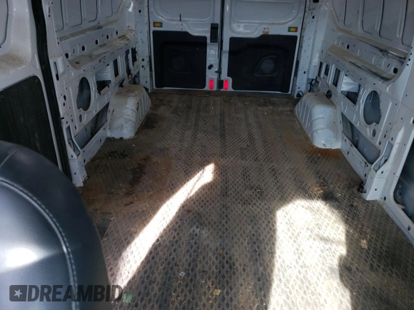 2020 Ford Transit Cargo z VIN 1FTBR1Y82LKA99539, wystawiony jako Copart lot #58968435 z przebiegiem 102 650 mil mil oraz Szkoda całkowita • Salvage title. Historia ofert i sprzedaży dostępna na DreamBid. Obrazek 11.