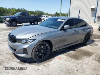 2023 BMW 3 Series 330i xDrive with VIN 3MW89FF00P8D34979, listed as a Copart auction lot 52625655 with 17,031 mi miles and Salvage Title. Bid and sale history available at carsss.com. Image 1.