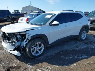 2024 Chevrolet Trax LS with VIN KL77LFE26RC071005, listed as a IAAI auction lot 41223029 with 38,785 mi miles. Bid and sale history available at carsss.com. Image 2.