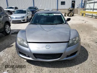 2005 Mazda RX-8 z VIN JM1FE173450141372, wystawiony jako Copart lot #55588025 z przebiegiem 178 213 mil mil oraz Szkody całkowita. Historia ofert i sprzedaży dostępna na DreamBid. Obrazek 5.