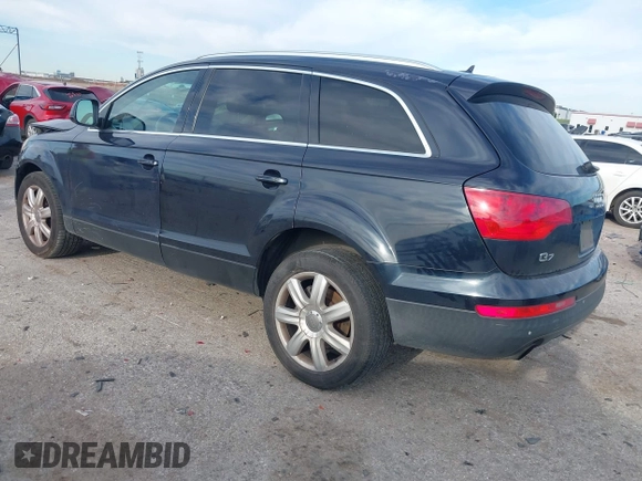 2007 Audi Q7 Premium with VIN WA1BY74L17D066083, listed as a IAAI auction lot 42307748 with 171,507 mi miles and . Bid and sale history available at DreamBid. Image 3.